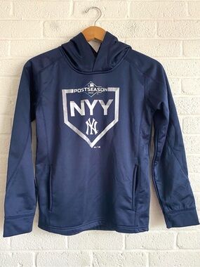 Majestic New York Yankees 2019 Post Season Fleece Pullover Hoodie kids Medium